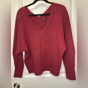 EXPRESS MAROON V-NECK SWEATER SIZE L